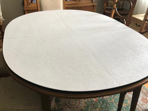 Oval table protector pad