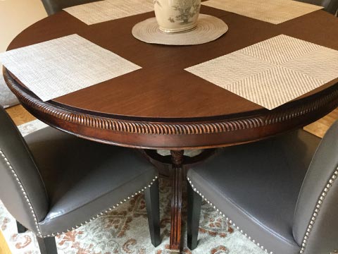Round dining table protector pad with placemats, in Dark Cherry Woodgrain