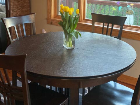 Circular dining room table pad