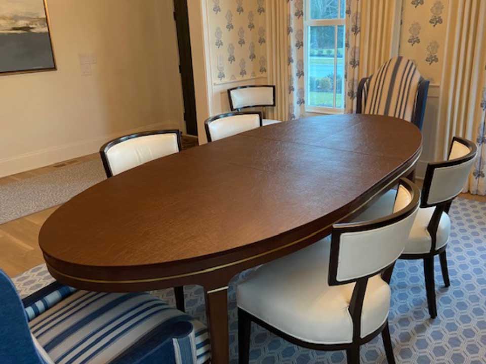 Oval dining table protector